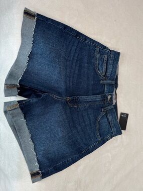 Joe’s Jeans - NWT!! - Jean shorts